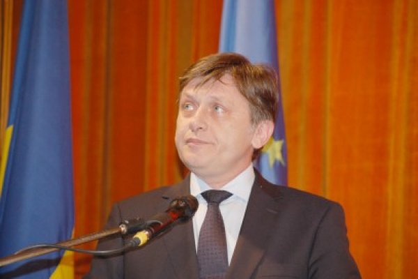 2014: PNL, în competiţie 